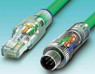 圖3 按入電纜芯、剪斷，且蓋好防護蓋：無論是RJ45還是M12連接器，它們都能夠?qū)崿F(xiàn)快速且可靠的安裝