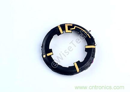 MOTO 360二代智能手表拆解：只有細(xì)節(jié)，沒有亮點(diǎn)